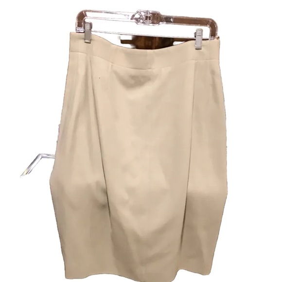 Escada Skirt - Picture 1 of 2